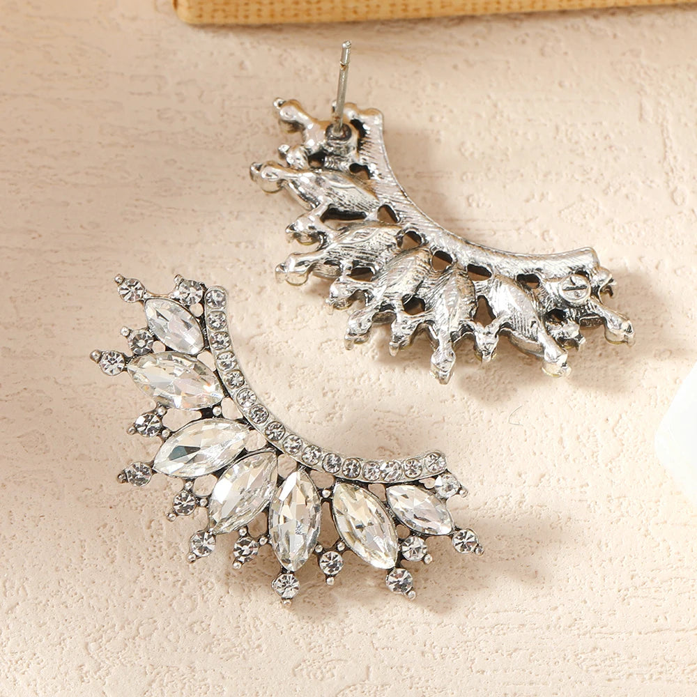 1 pair of vintage full diamond new alloy fan-shaped earrings