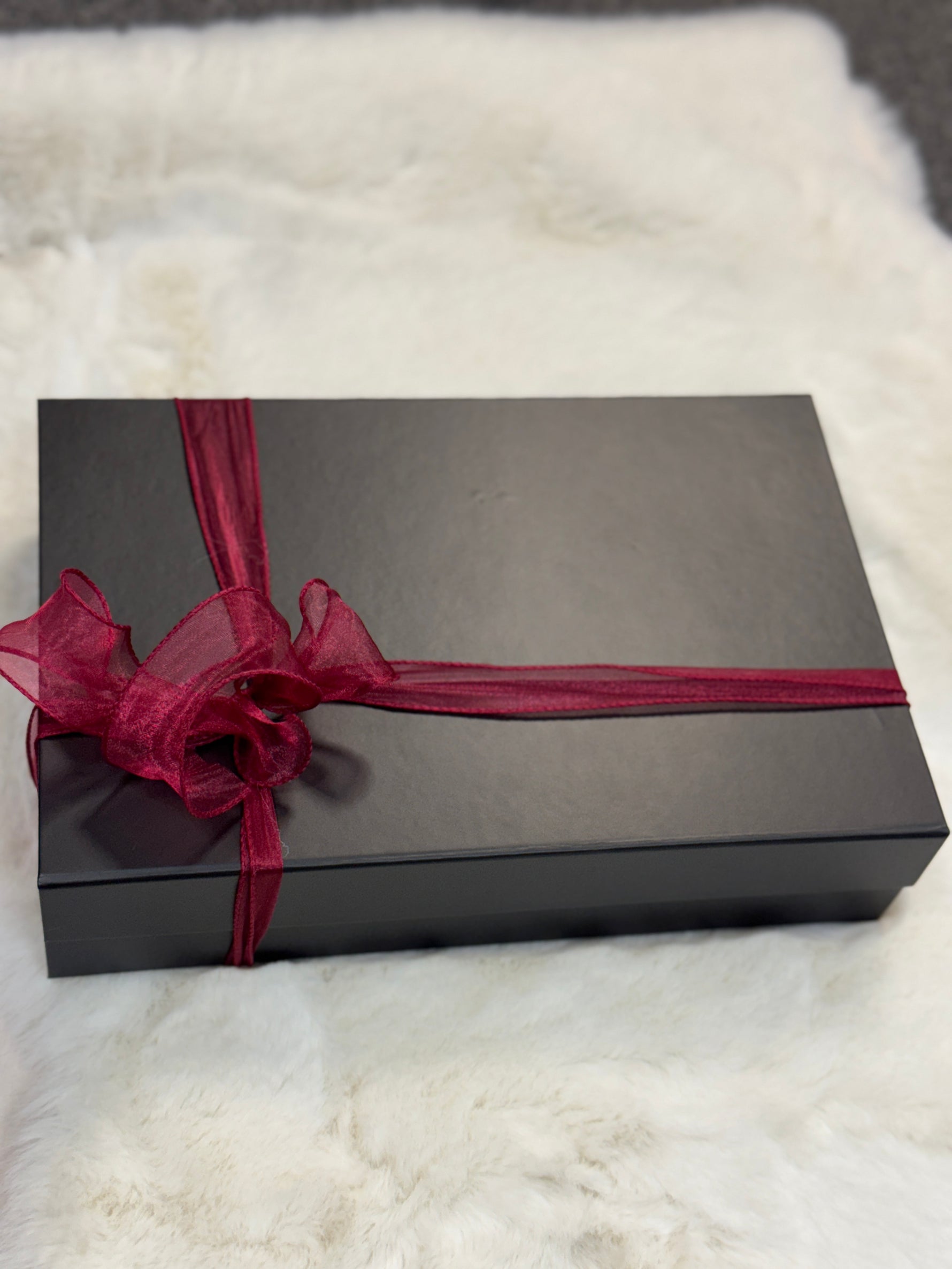 Christmas Mystery Box for Her – The Perfect Festive Surprise!