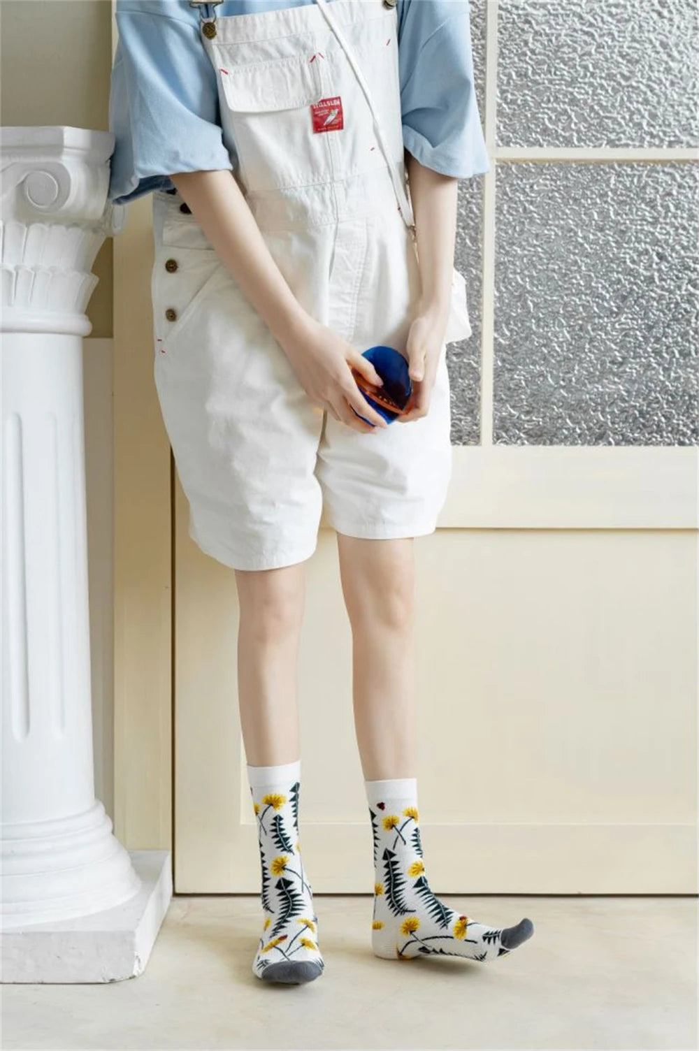 Hot Sale Colorful Cartoon Creative Fashion Vine Graffiti Novelty Men Women Socks Winter Warm Comfortable Cotton Sokken Dropship