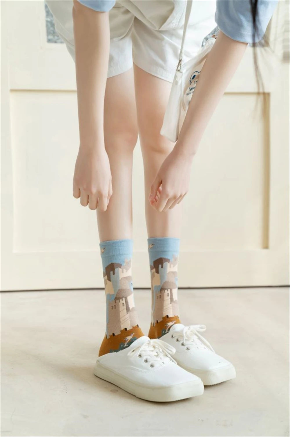 Hot Sale Colorful Cartoon Creative Fashion Vine Graffiti Novelty Men Women Socks Winter Warm Comfortable Cotton Sokken Dropship