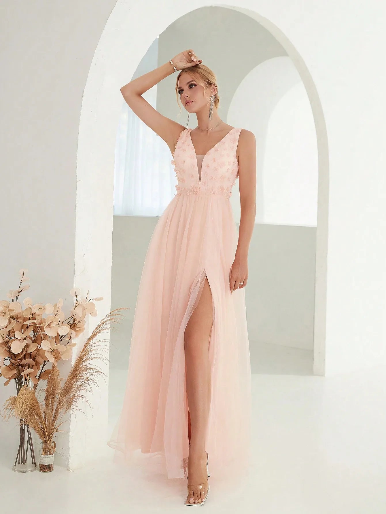 Mgiacy V-neck 3d sequin embroidered mesh slit skirt