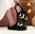 Halloween Bat Pattern Embroidered Plush Home Thick-Soled Comfortable Woolen Cotton Slippers Personalized Warm Non-Slip Indoor Slippers for Men and Women Can Wear Holiday Gifts