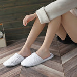 3 Pairs/Set Closed Toe Non-slip Hotel Slippers High Quality Disposable Hotel Bathroom Slippers Indoor Guest Travel Slippers Hot