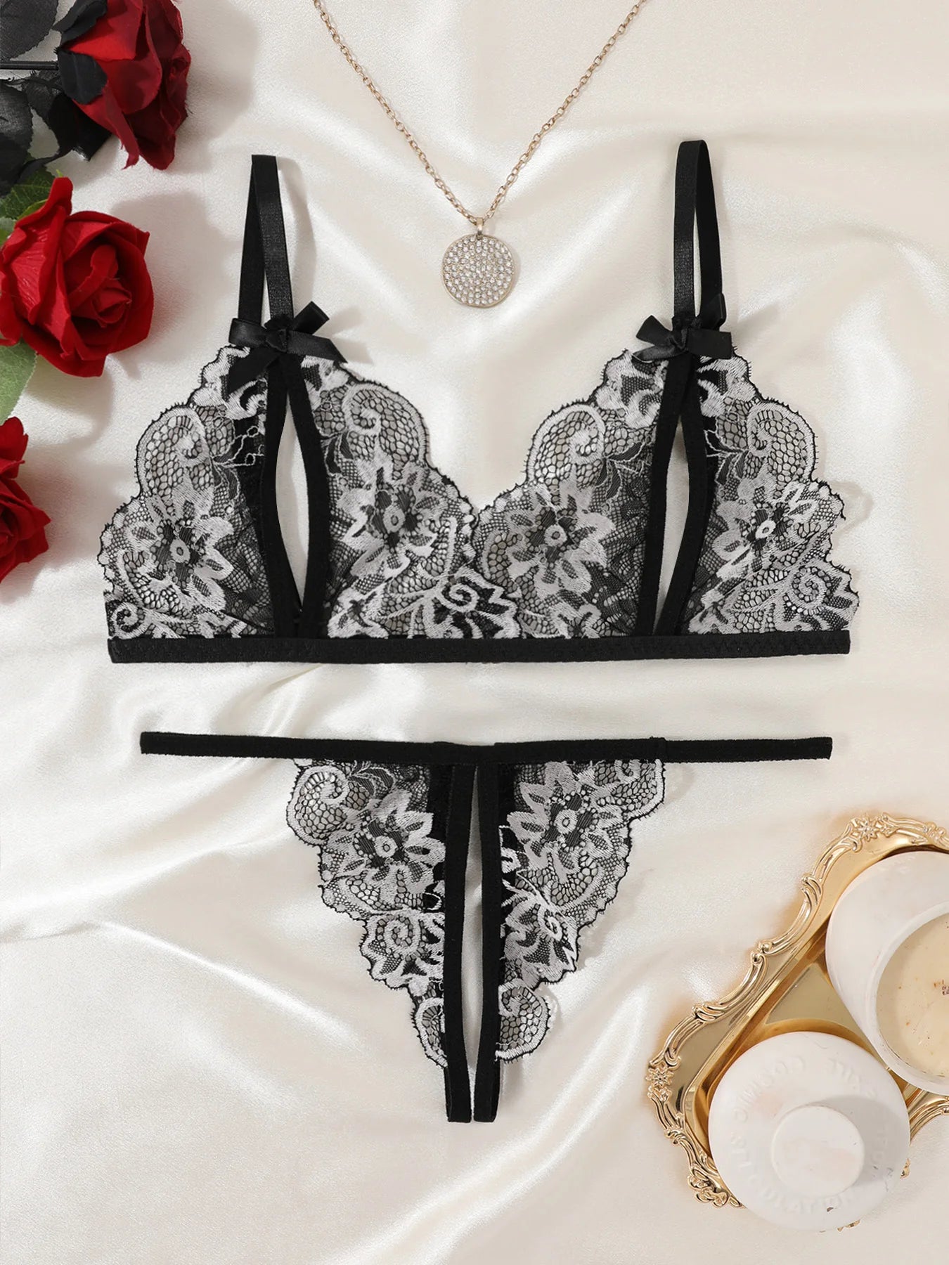 Women Sexy Lingerie Bra Thongs Sets Ultrathin Lace Lingerie Set Temptation Erotic Open Bra Crotchless Outfits For Pretty Girls
