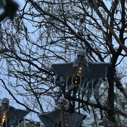 1PCS Halloween Skeleton Ghost Decoration Ghost with LED Halloween decoration LED String Lights for Outdoor Use in Gardens