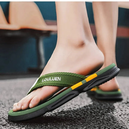 High Quality Fashion Men Flip Flops Summer Beach Flip Flops Men Casual Breathable Antiskid Beach Slippers Men Summer Outdoor