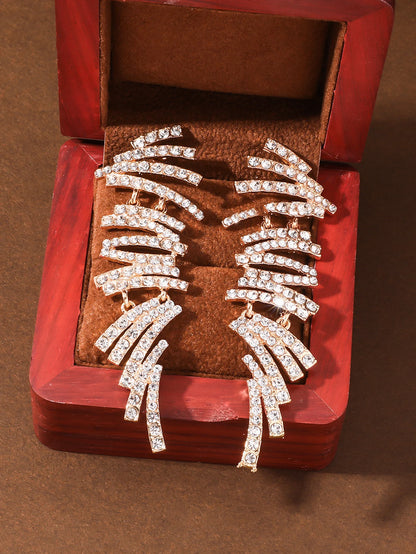 A pair of fashionable hanging earrings for women, paired with geometric creativity, irregular tassels, long earrings with rhines