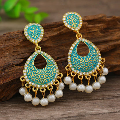 2pcs Women's Fashion Pendant Earrings Creative Fan shaped Drip Oil Inlaid Diamond Tassel Bohemian Style Earrings Available in Mu