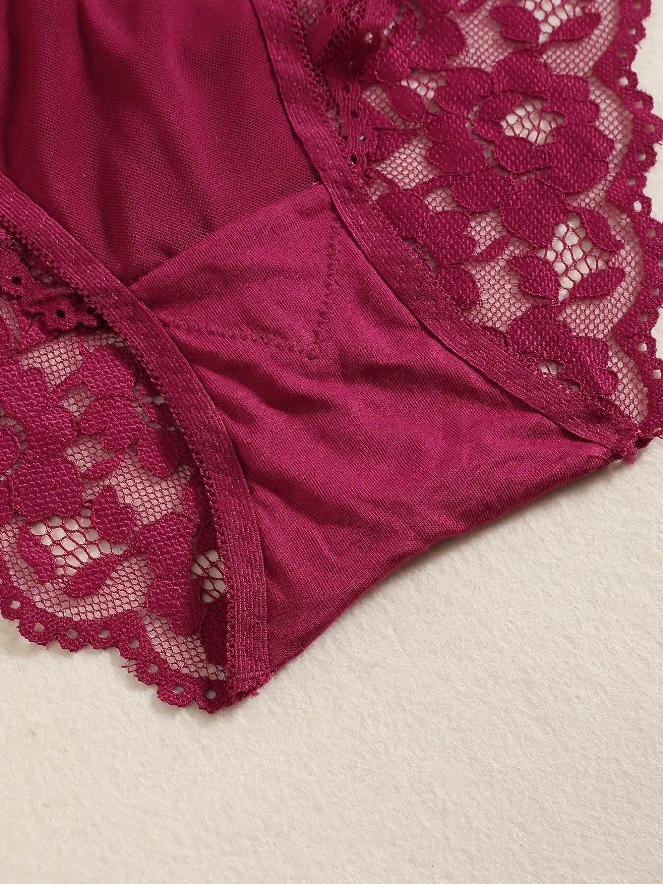 1 Set Elegant Erotic Lace Embroidery Breathable Fabric Lingeries : Push-Up Bra, Low Waist Sheer Panty - Ultimate Valentine's Day