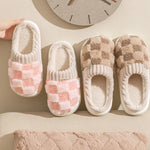 Fashion Couple Winter Slides Warm Plaid Fluffy Slippers Soft Sole Flip Flops For Women And Men Home Indoor Non-slip Cotton Shoes