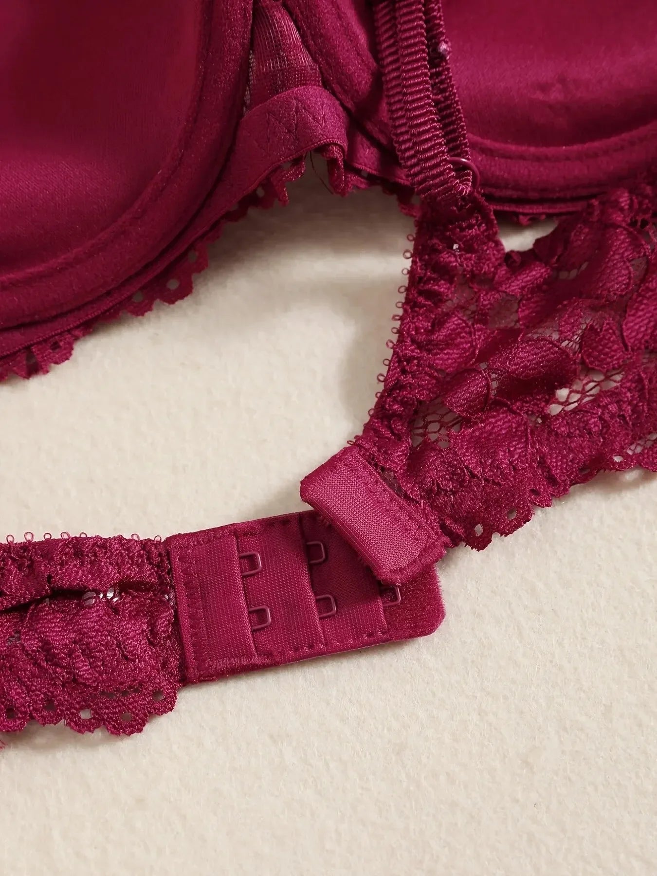 1 Set Elegant Erotic Lace Embroidery Breathable Fabric Lingeries : Push-Up Bra, Low Waist Sheer Panty - Ultimate Valentine's Day