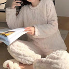 White / Plus Size