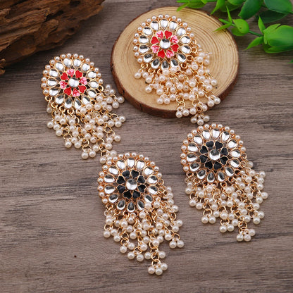 A pair of fashionable hanging earrings for women, creative exotic style, ethnic style, inlaid with rhinestones, imitation pearls