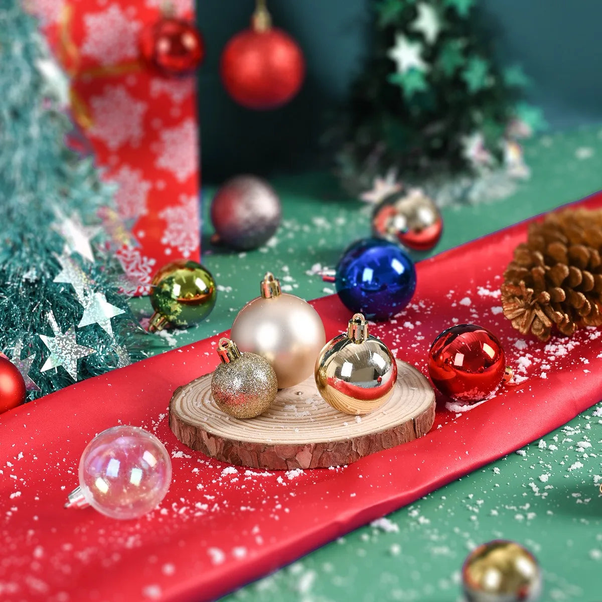 24Pcs 6CM Christmas Balls Decorations Hanging Christmas Tree Ornaments Pendants for Home Party Decor 2025 New Year Navidad Decor