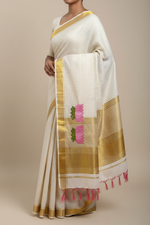 Elegant Lotus Bloom Kerala Kasavu Saree